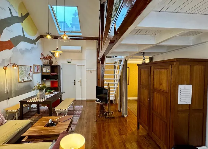 Studios with Mezzanine Rua da Moeda